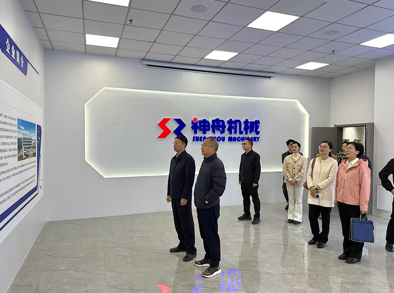 合肥海關(guān)關(guān)長周榮球調(diào)研蚌埠神舟機械 助力企業(yè)創(chuàng)新發(fā)展